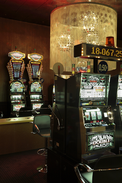 03-machine-a-sous-casino-du-cap-dagde-sophie-petit