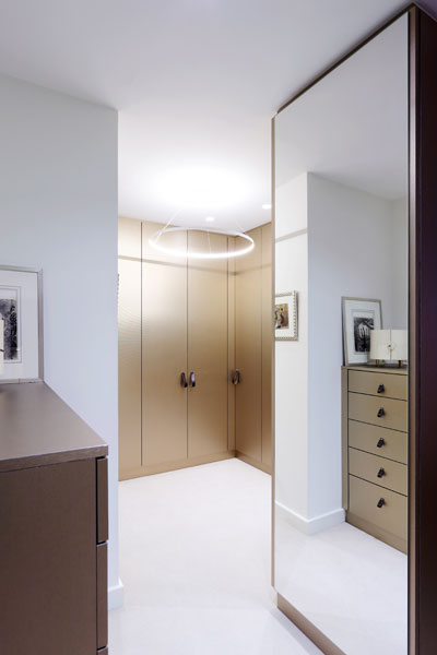 17-dressing-appartement-paris-XVI-sophie-petit