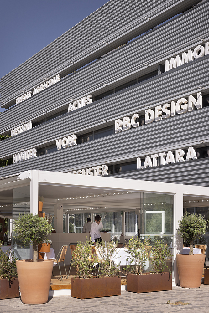 Brasserie Lattara, terrasse