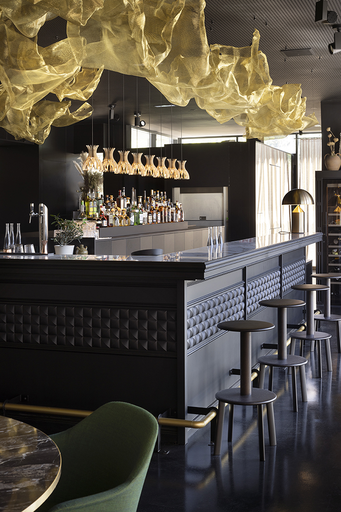 Brasserie Lattara, bar ensemble
